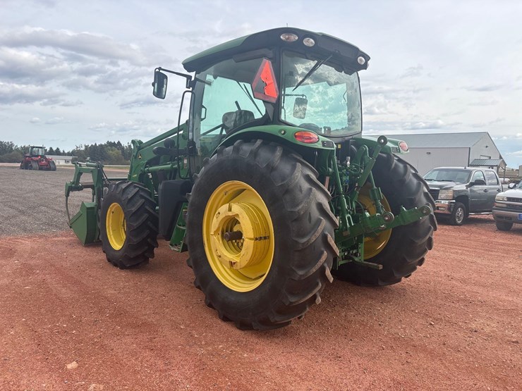2012-john-deere-6125r-tractor-image-8