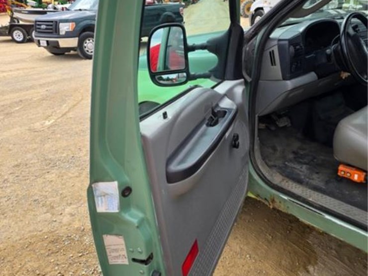 2007-ford-f350-image-14
