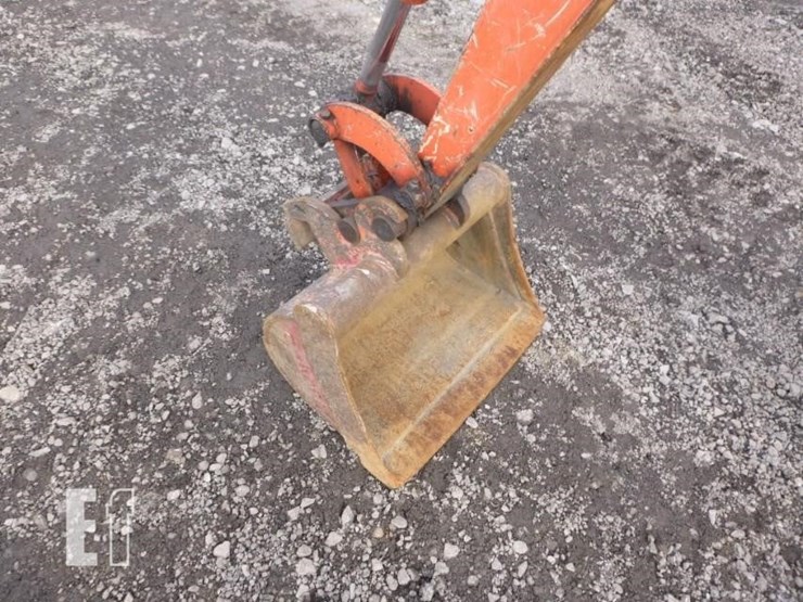 2016-kubota-k008-3-image-11