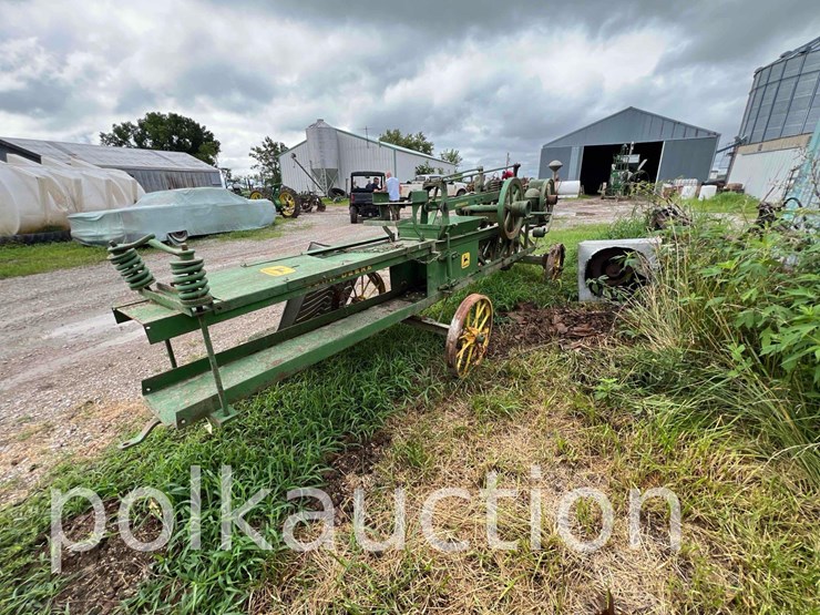 john-deere-112-image-11