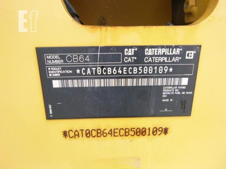 2014-caterpillar-cb64-image-5