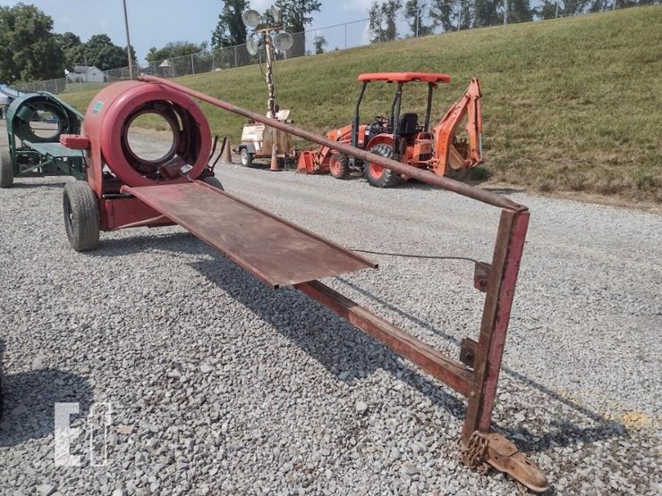 howey-christmas-tree-baler-image-9