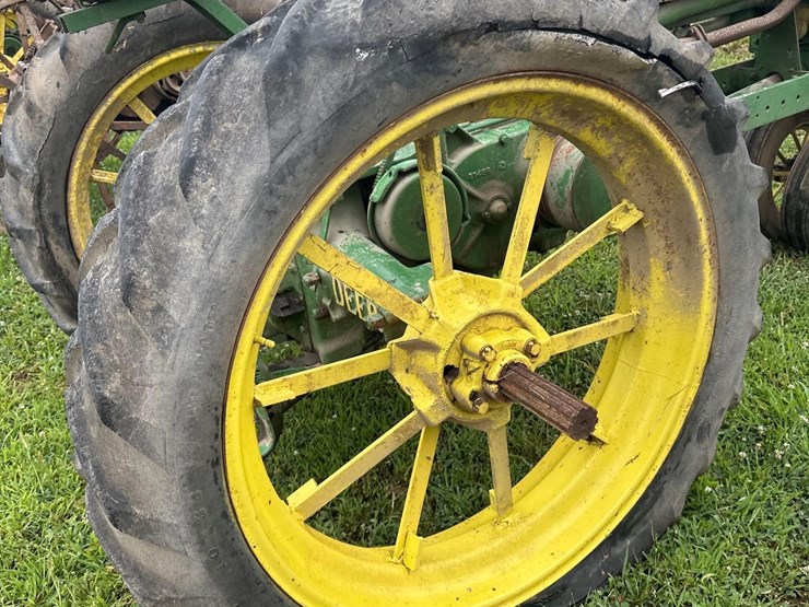 john-deere-b-image-24