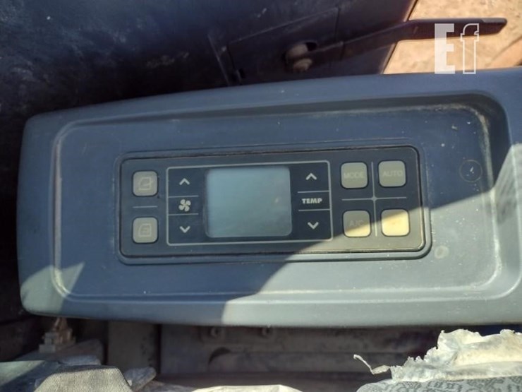 case-cx60-excavator-8560-image-13