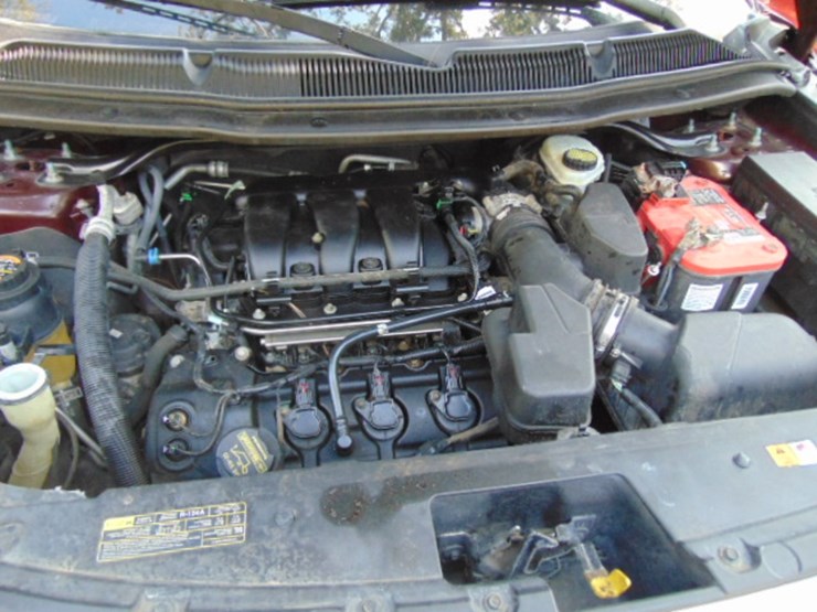 2012-ford-explorer-xlt-image-8