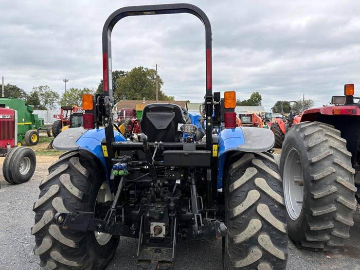 2019-new-holland-workmaster-95-image-17