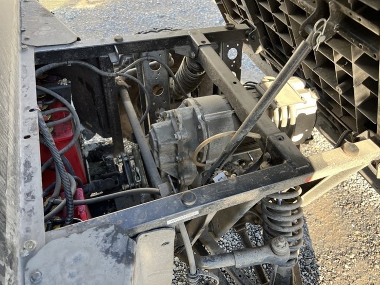 2011-polaris-ranger-ev-image-15