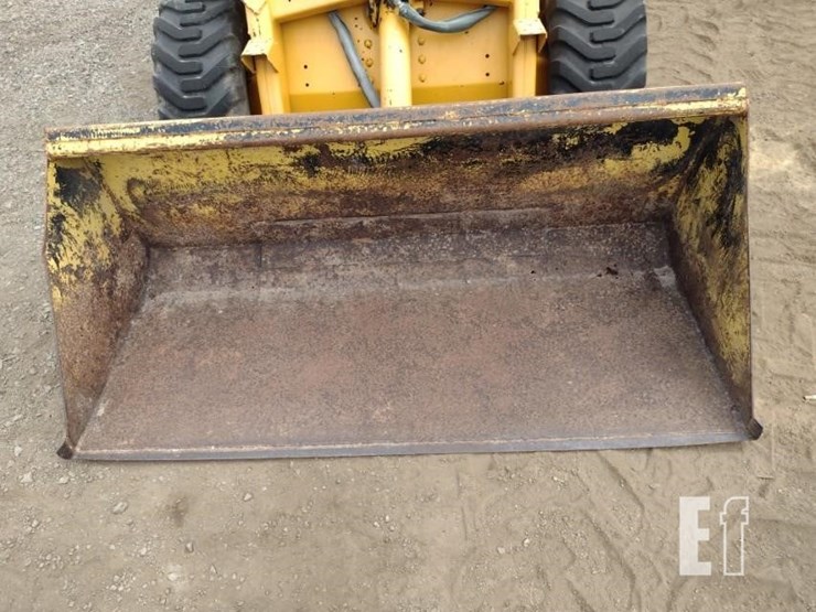 1986-deere-575-image-13