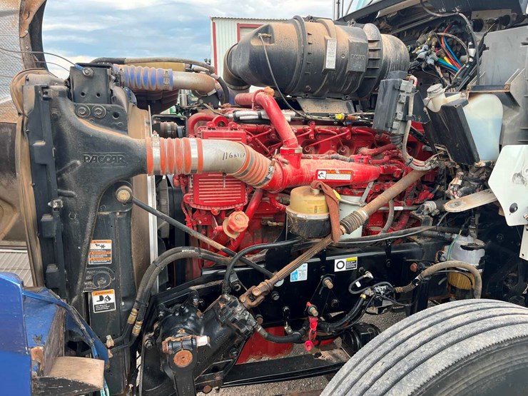 2013-kenworth-t800-image-12