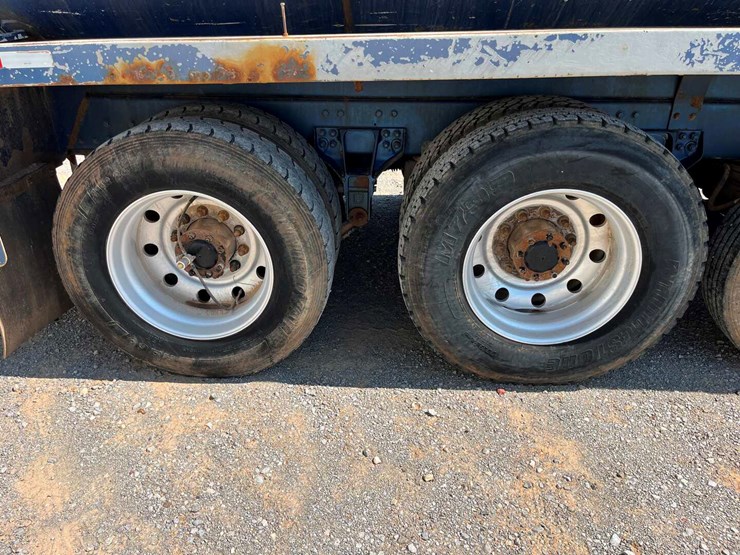 2015-kenworth-t800-image-21