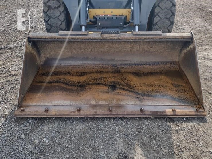 2020-deere-324g-image-16