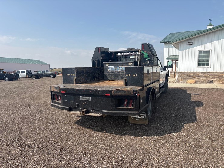 2021-chevrolet-silverado-3500hd-image-7