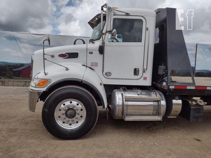 2016-peterbilt-348-image-20