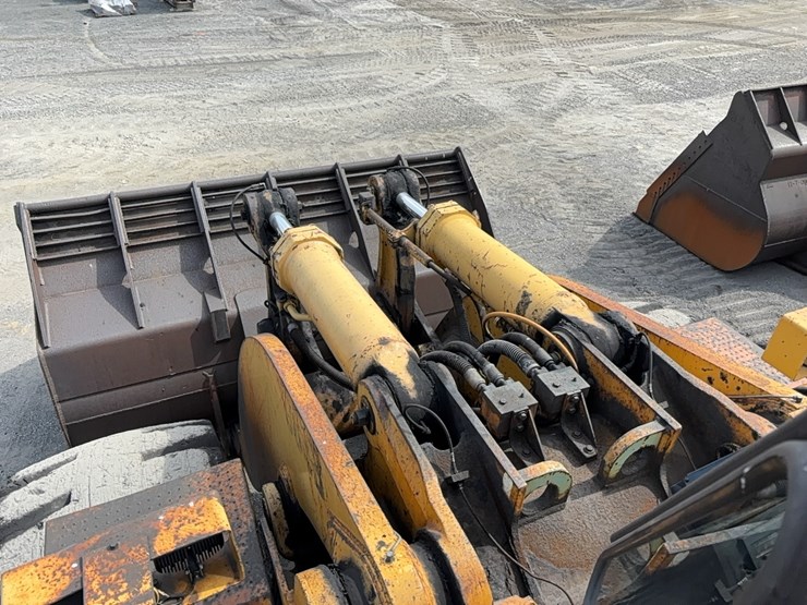 caterpillar-988b-image-12