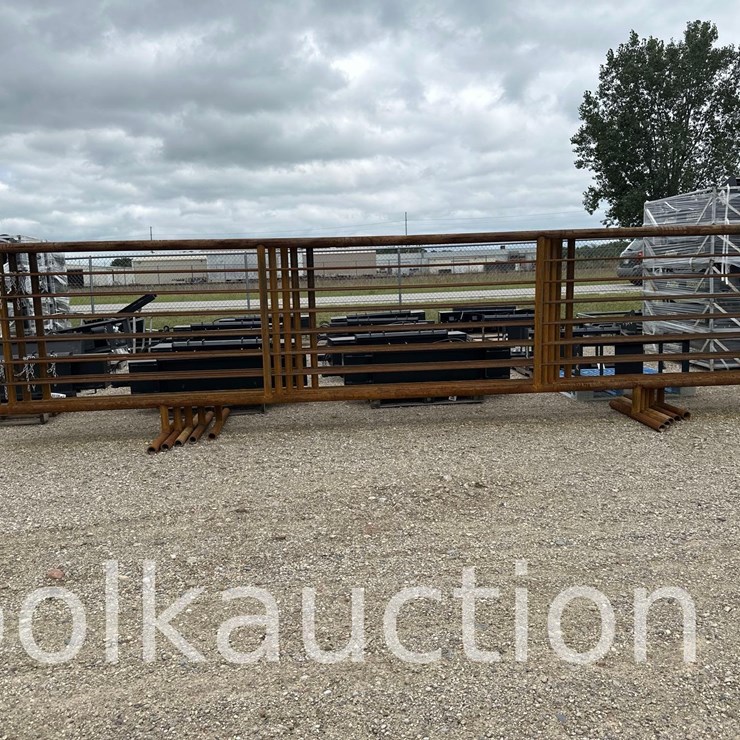(5) CATTLE PANELS - NO GATE (SOLD x $)