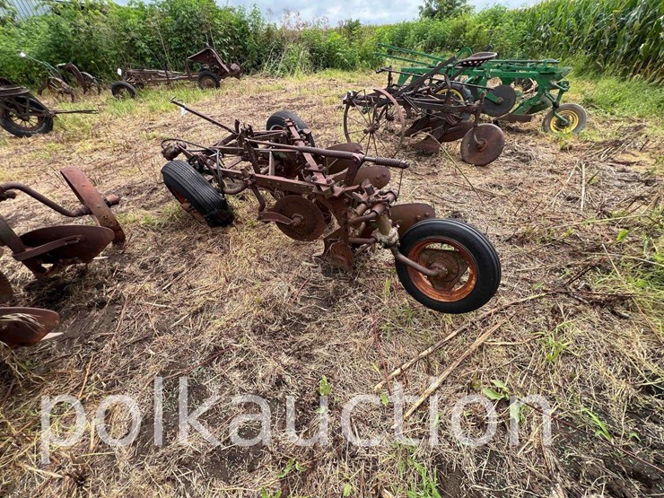 john-deere-3btm-pull-type-plow---14"-image-4