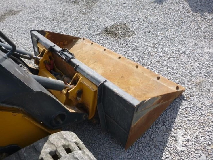 2023-deere-325g-image-18