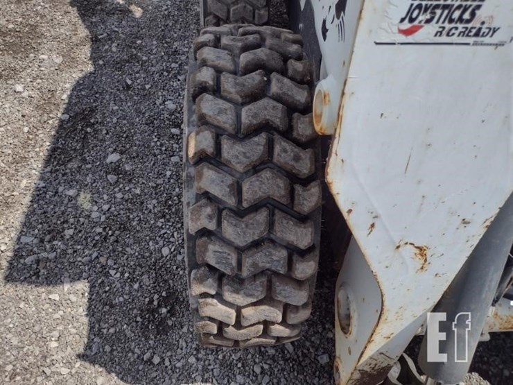 2017-bobcat-s570-image-22