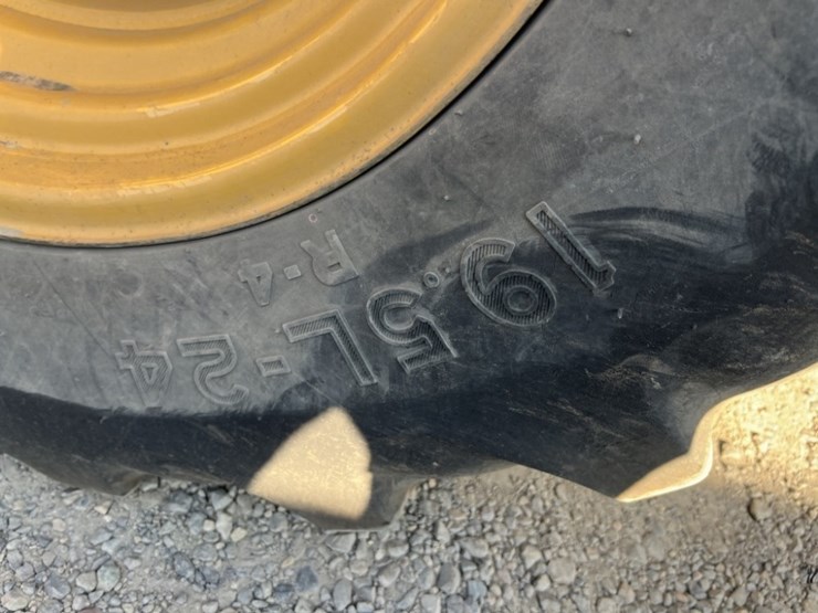 2012-caterpillar-420e-image-17