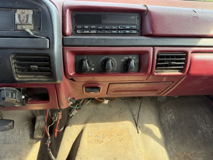 1996-ford-f350-xl-image-38