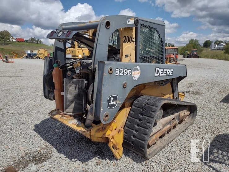 john-deere-329d-image-36
