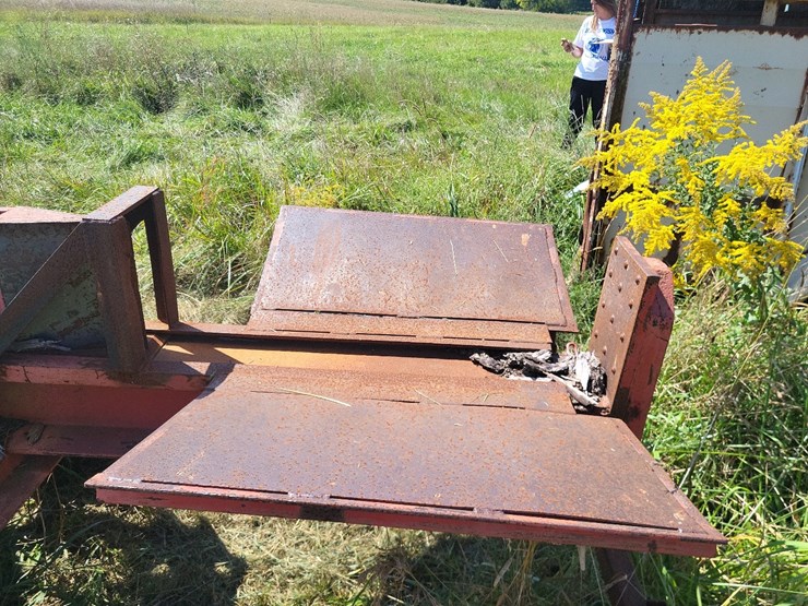 log-splitter-on-wheels-w/ball-hitch-image-8