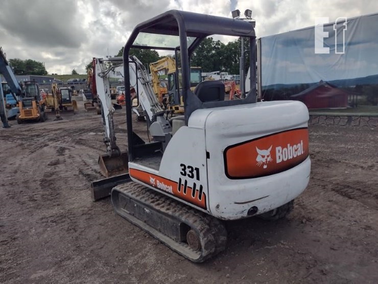 2006-bobcat-331-image-48