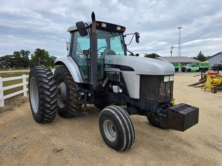 agco-white-8310-image-10