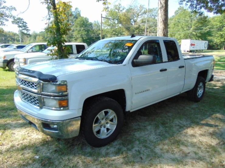 2014-chevrolet-silverado-image-1