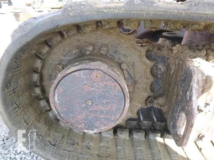 2022-deere-35g-image-36
