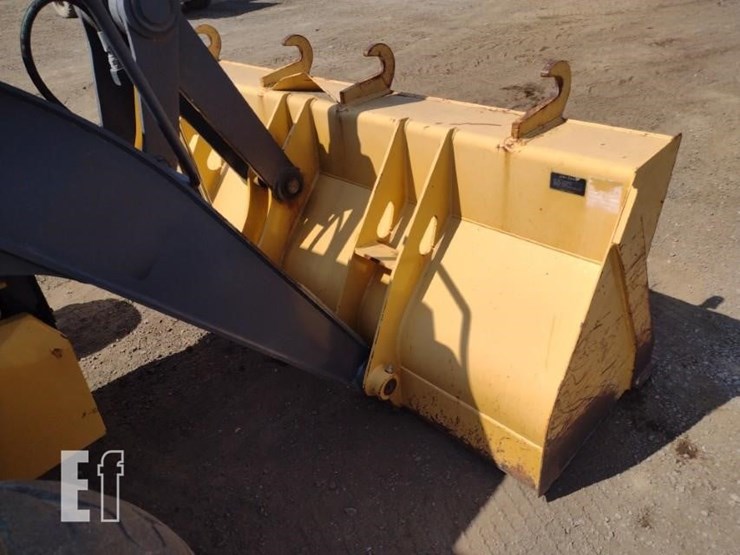 2017-deere-310sl-image-21