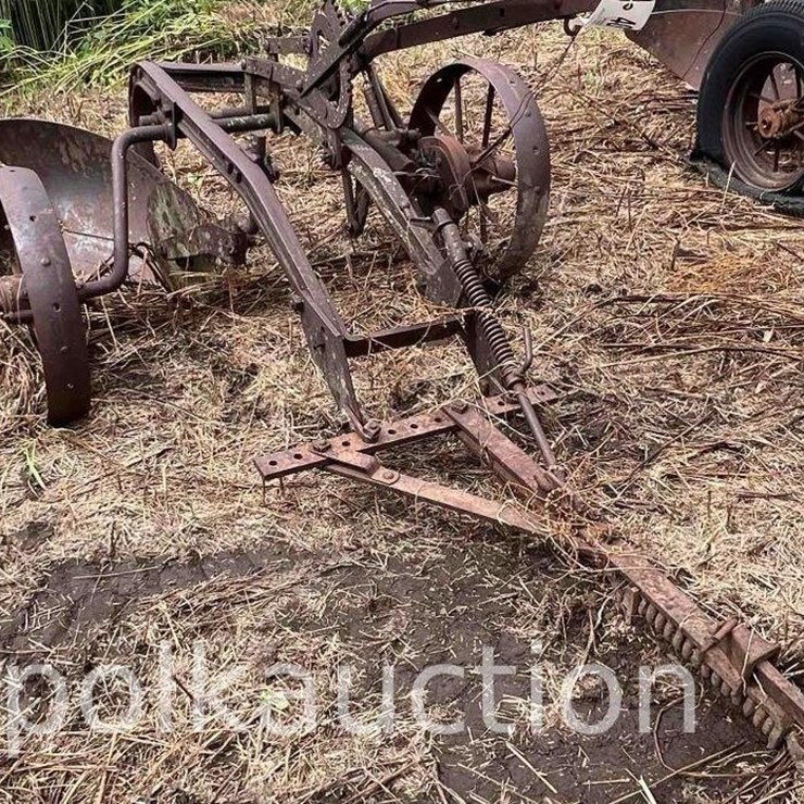 JOHN DEERE 614