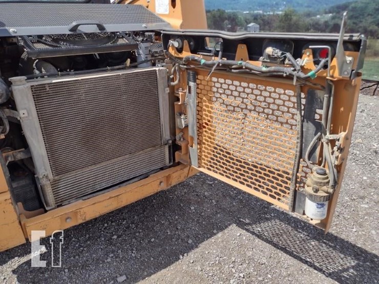 2014-case-tr270-image-36