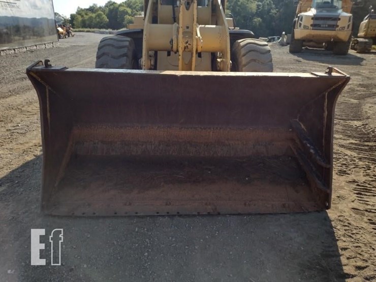 2003-deere-444h-image-15