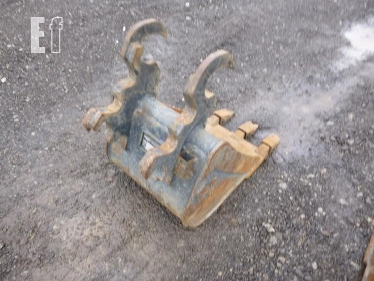 2016-kubota-u25-image-21