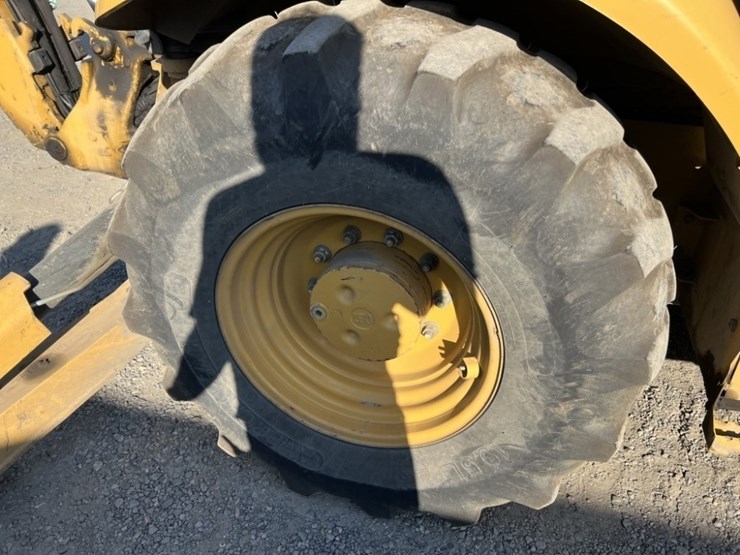 2012-caterpillar-420e-image-16