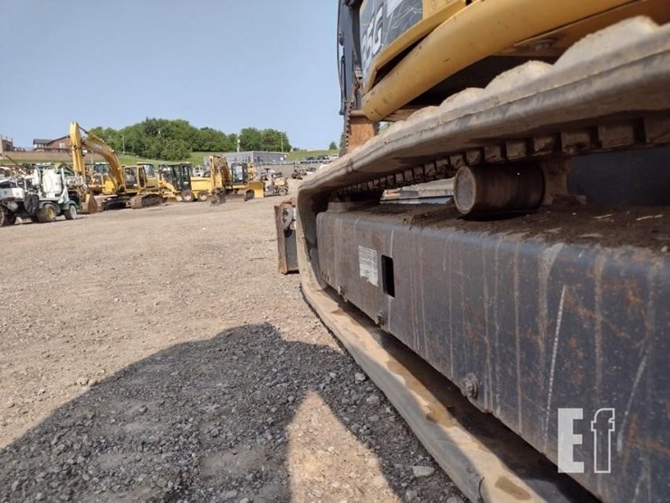 2018-deere-35g-image-29