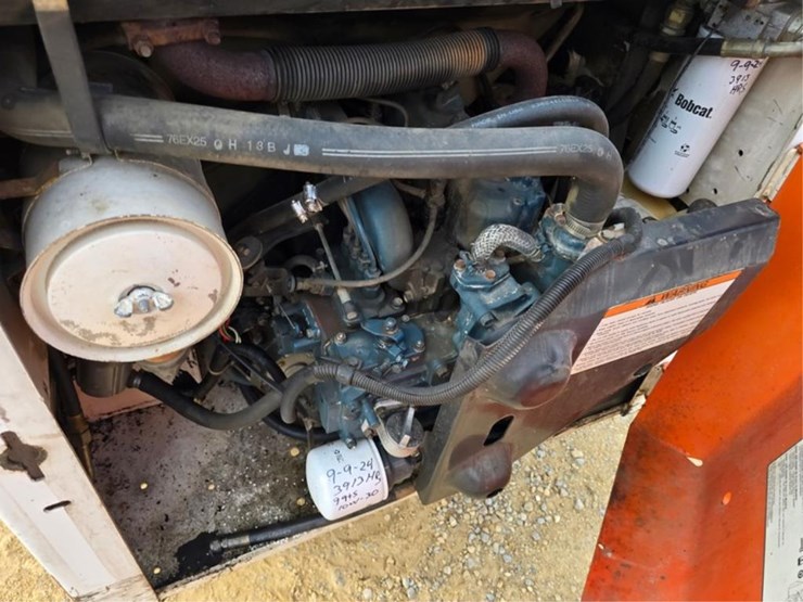 bobcat-743b-image-6