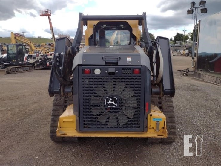 2020-deere-331g-image-4