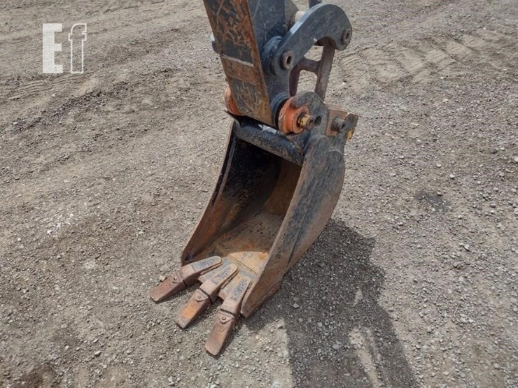 2021-deere-26g-image-17