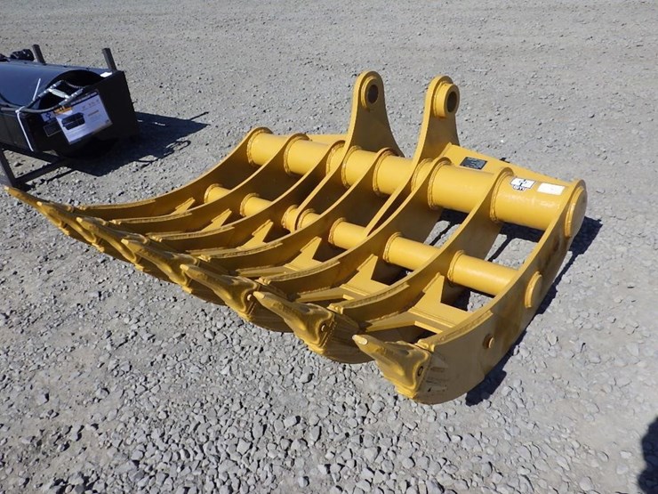 giyi-cat-320-excavator-rake-64"-image-4