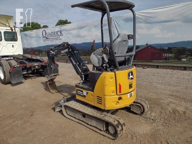 2022-deere-17g-image-47