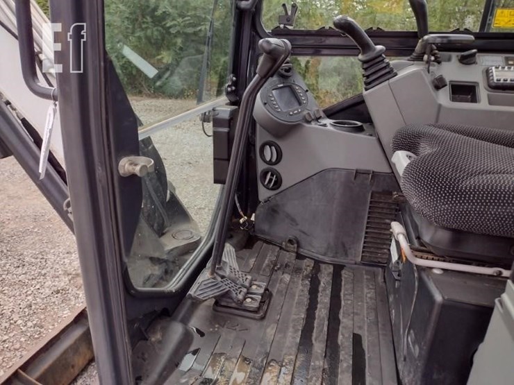 bobcat-e35i-image-12