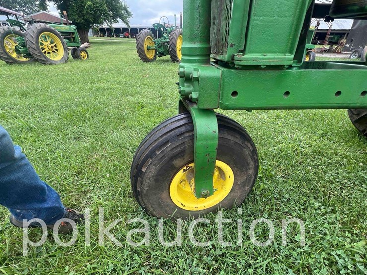 john-deere-bn-image-4