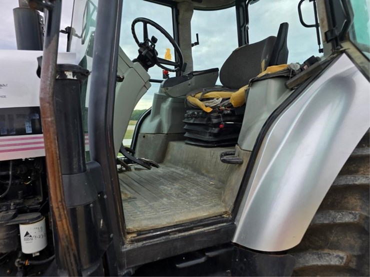 agco-white-8310-image-19