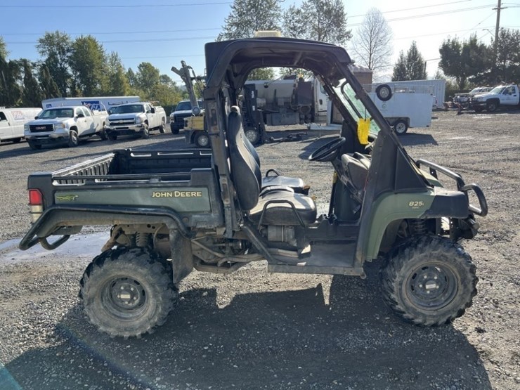 2010-john-deere-gator-image-3