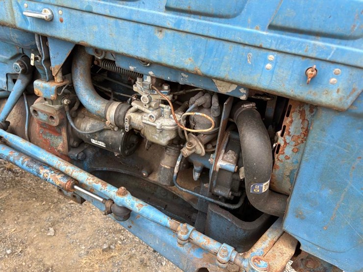 ford-2000-image-12