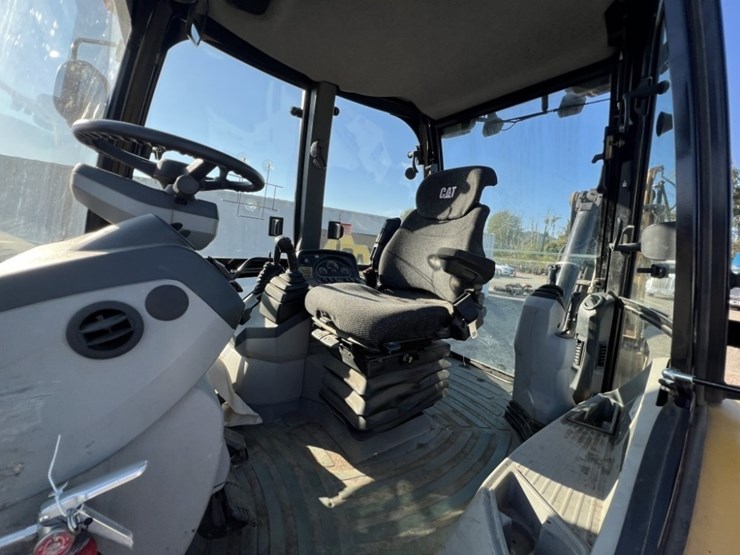 2012-caterpillar-420e-image-30