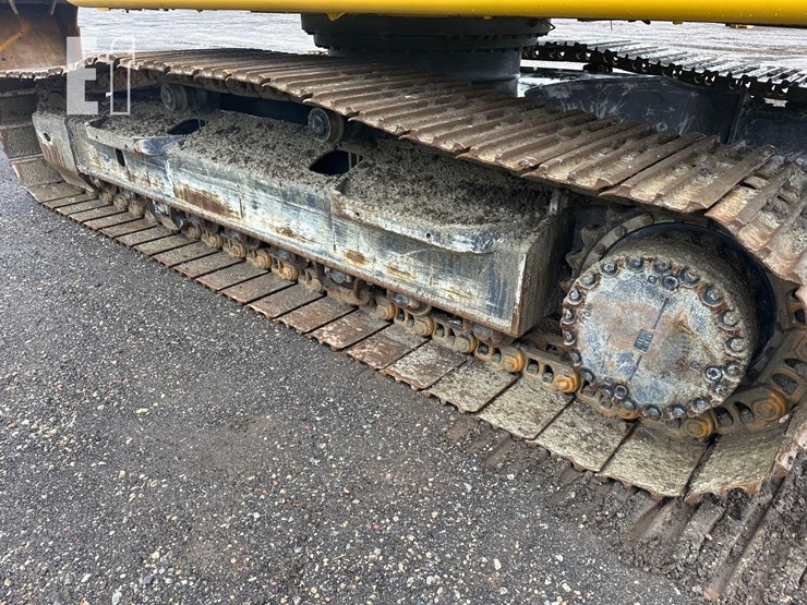 2021-komatsu-pc210-lc-11-image-23