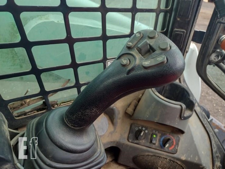 2019-bobcat-t770-image-11